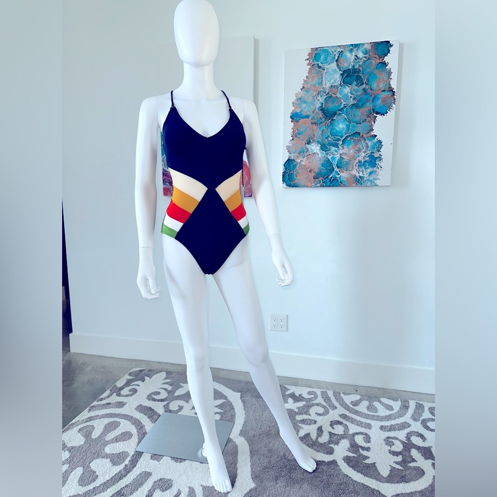NWT Robin Piccone “Casey” One Piece Swimsuit -size 6